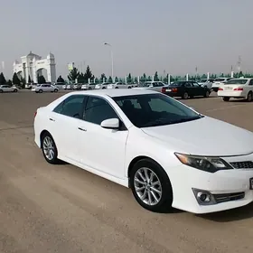 Toyota Camry 2013