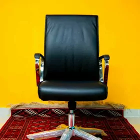 Кожа кресло.Koza kreslo