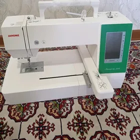 JANOME 450E