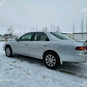 Toyota Camry 2001
