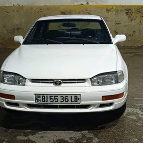 Toyota Camry 1992