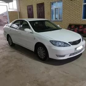 Toyota Camry 2004