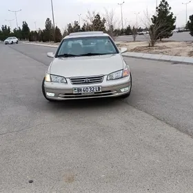 Toyota Camry 2001