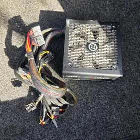 блок питания Thermaltake 700w