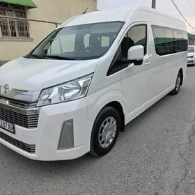 Toyota Hiace 2020