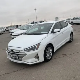 Hyundai Elantra 2020