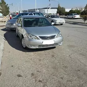 Toyota Camry 2005