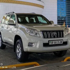 Toyota Land Cruiser Prado 2013
