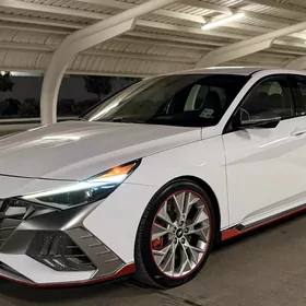 Hyundai Elantra 2022