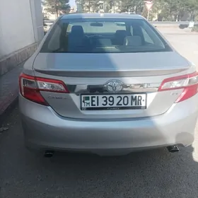 Toyota Camry 2013