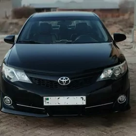Toyota Camry 2013