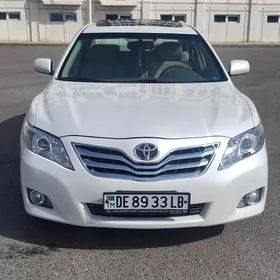 Toyota Camry 2010