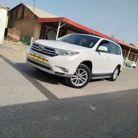 Toyota Highlander 2013