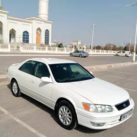 Toyota Camry 2000