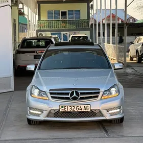 Mercedes-Benz C250 2011