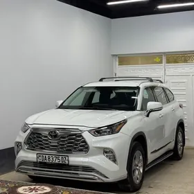 Toyota Highlander 2020