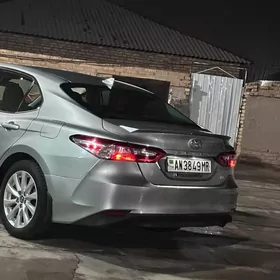 Toyota Camry 2020