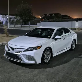 Toyota Camry 2020