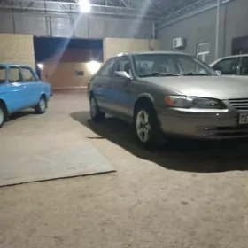 Toyota Camry 1998