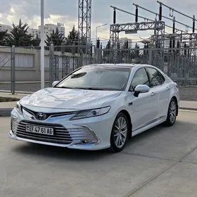 Toyota Camry 2022