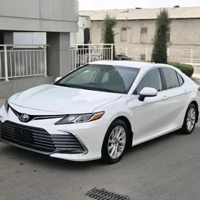 Toyota Camry 2022