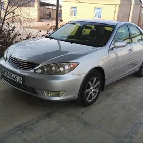 Toyota Camry 2004