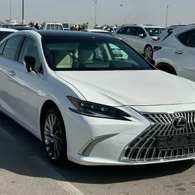 Lexus ES 350 2025