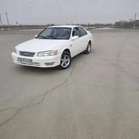 Toyota Camry 2000