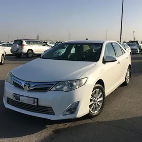 Toyota Camry 2013