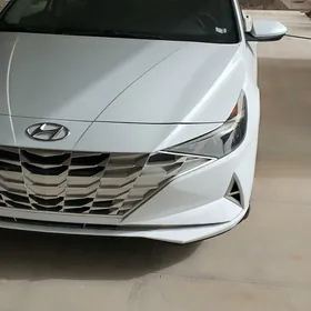 Hyundai Elantra 2021