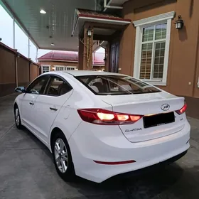 Hyundai Elantra 2018