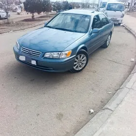 Toyota Camry 2000