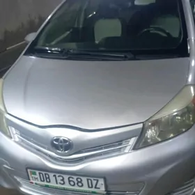 Toyota Yaris 2013