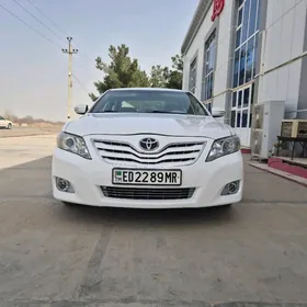 Toyota Camry 2011