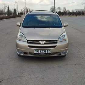 Toyota Sienna 2004