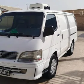 Toyota Hiace 2000