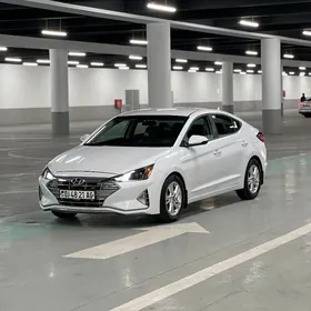 Hyundai Elantra 2020