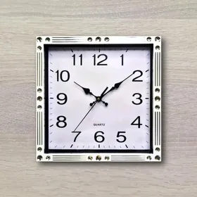 Diwar Sagat Настенные Часы