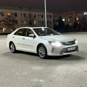 Toyota Camry 2016