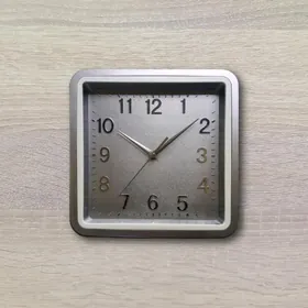 Diwar Sagat Настенные Часы