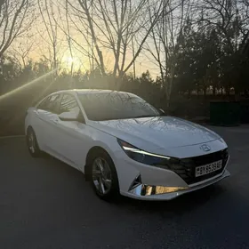 Hyundai Elantra 2021