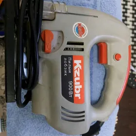 электролобзик