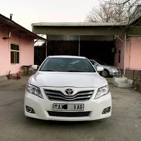 Toyota Camry 2011