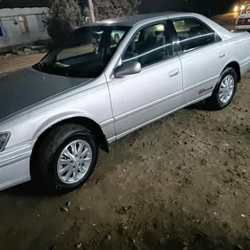 Toyota Camry 2000