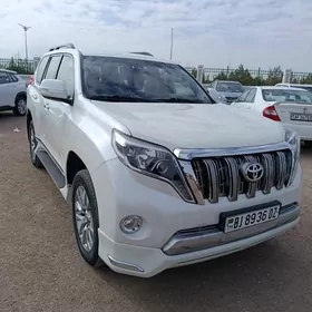 Toyota Land Cruiser Prado 2013