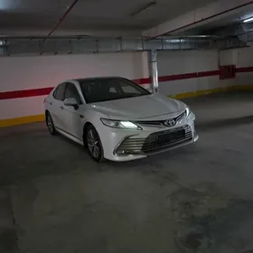 Toyota Camry 2022