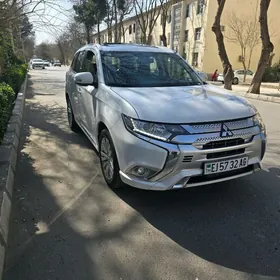Mitsubishi Outlander 2022