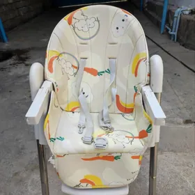 стульчик для кормления.