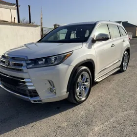 Toyota Highlander 2018