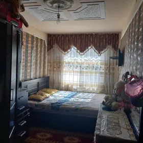 Atabayew sentrda mebelnin arka